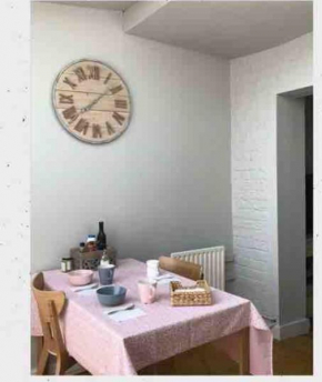 Double Bedroom in shared house closer to city center